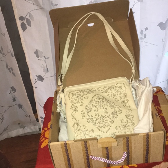 NWT - Brighton Pilar White Crossbody Purse - Picture 2 of 13